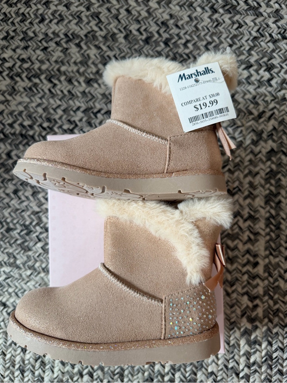 Cupcakes and Cashmere Kids Blush Glitter Fur Boots Toddler Sz 9 NWT